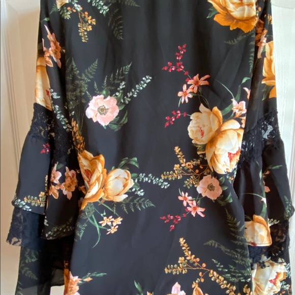 Blouse - Picture 3 of 4